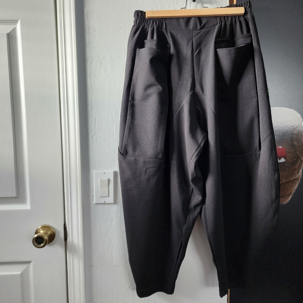 Harem pants with front pockets